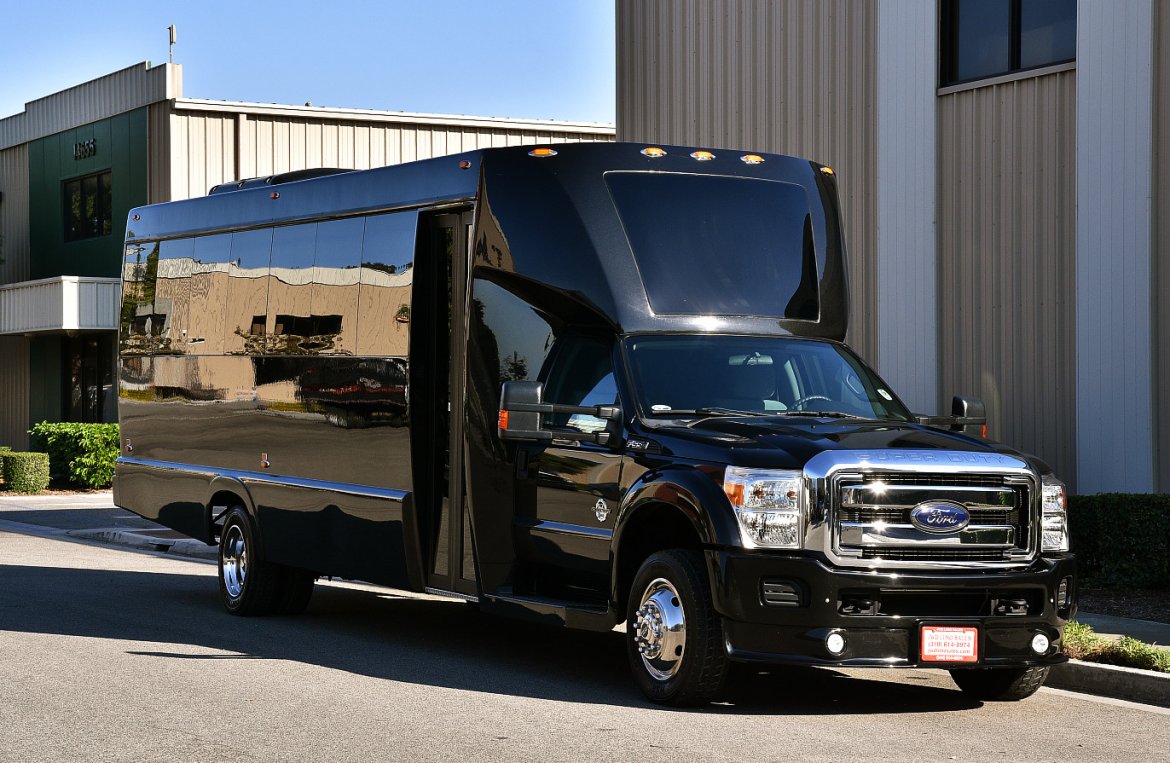 32 Passenger Party Shuttle